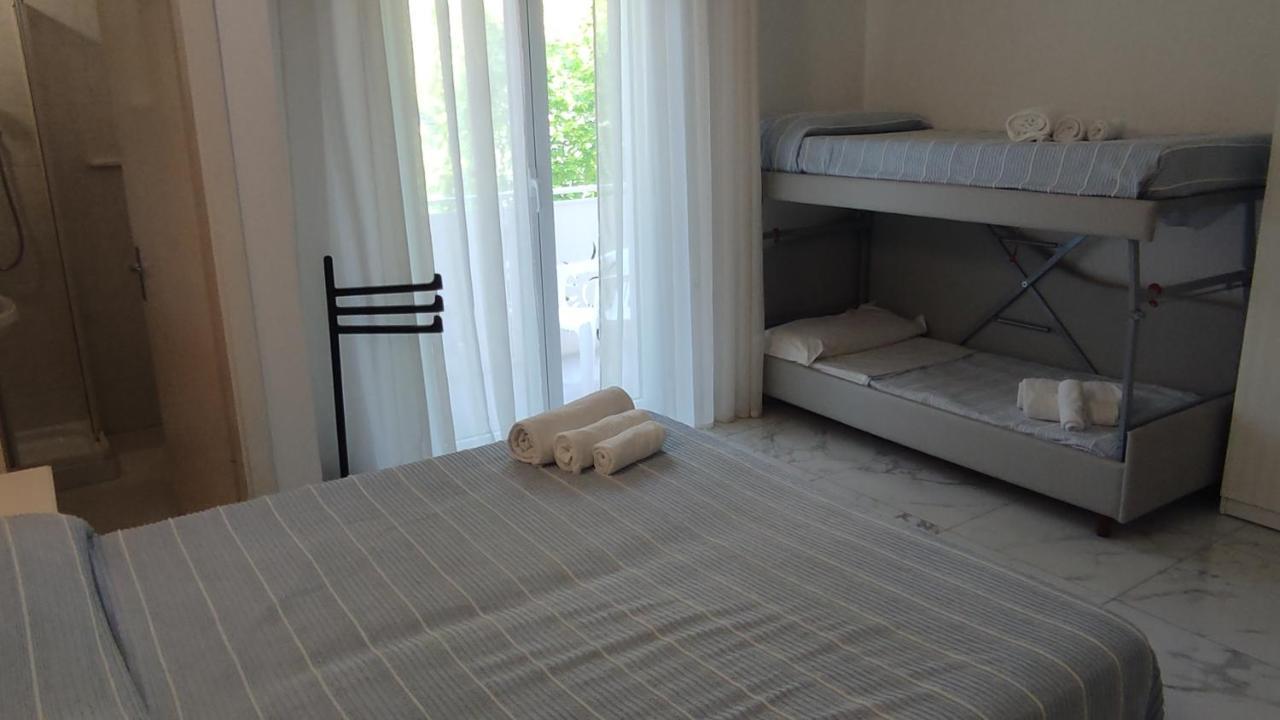 Hotel Villa Elisa Rimini Luaran gambar
