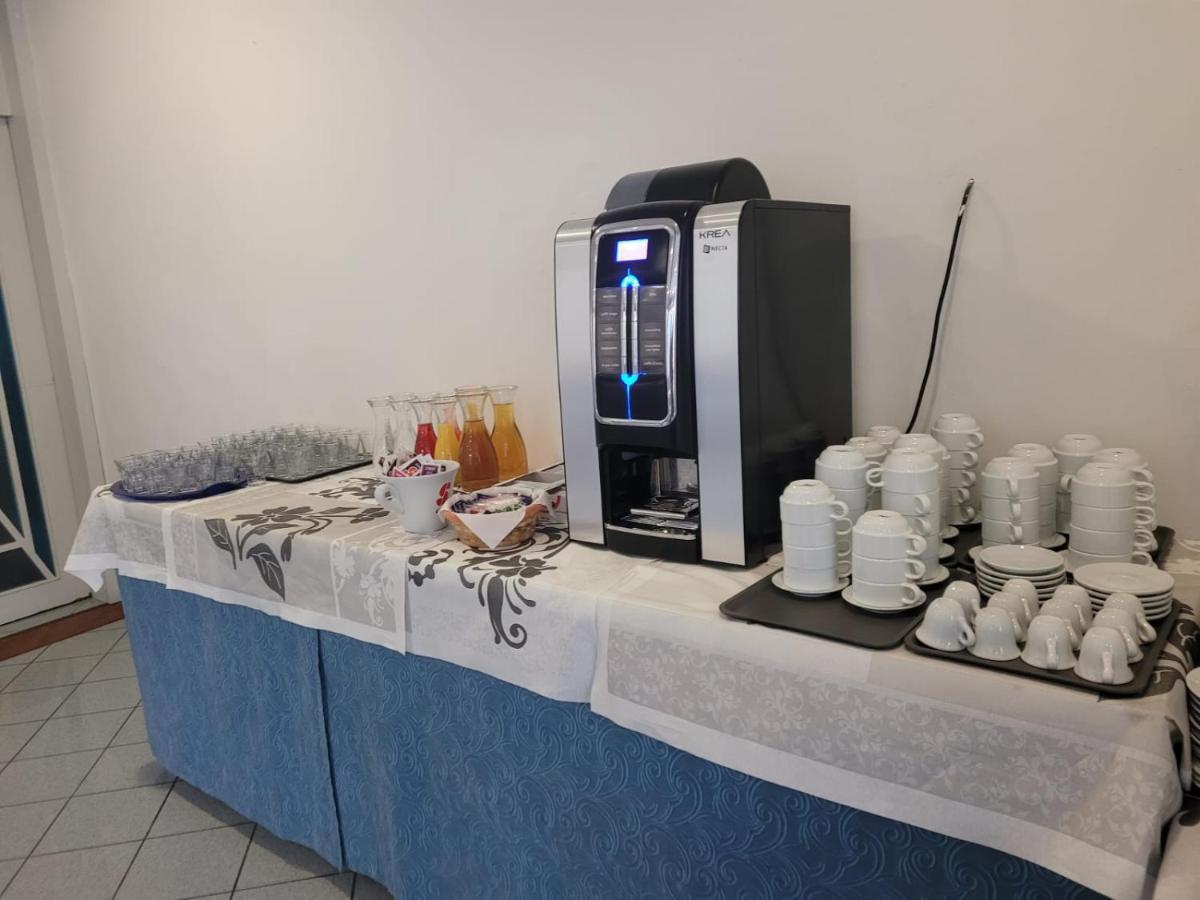 Hotel Villa Elisa Rimini Luaran gambar