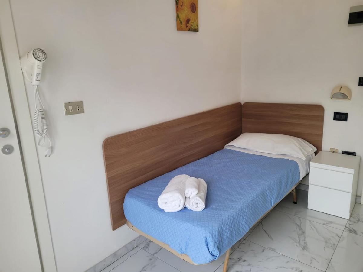 Hotel Villa Elisa Rimini Luaran gambar