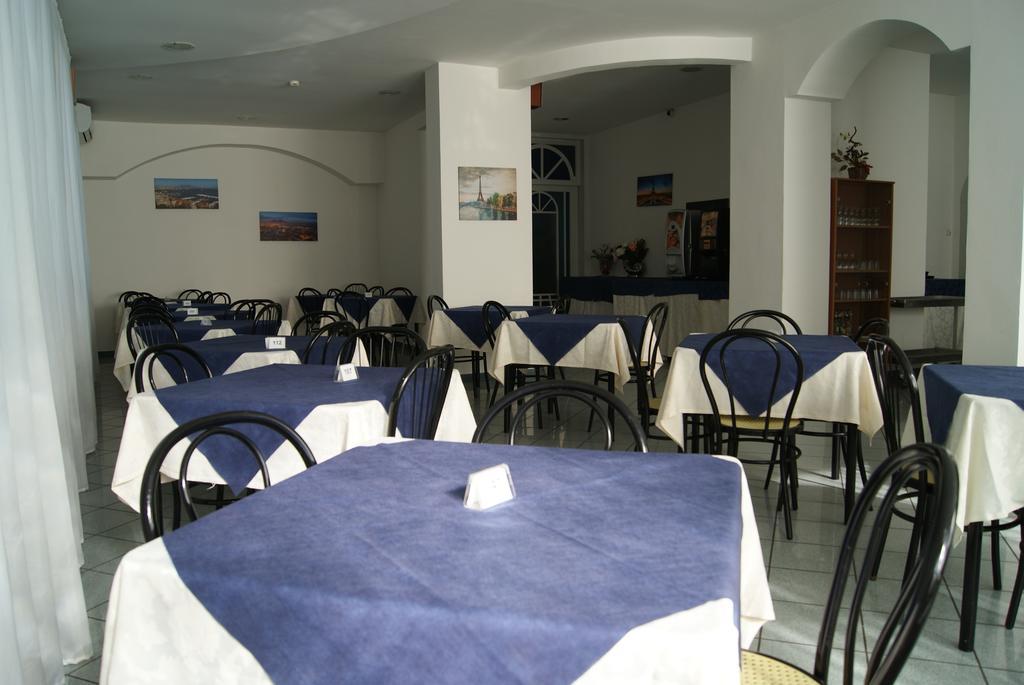 Hotel Villa Elisa Rimini Luaran gambar