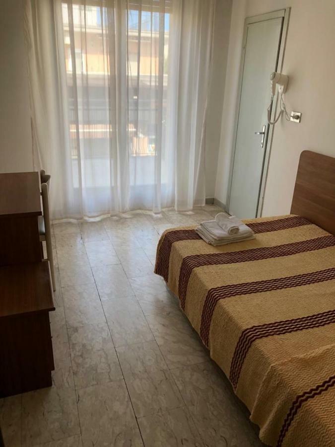 Hotel Villa Elisa Rimini Luaran gambar